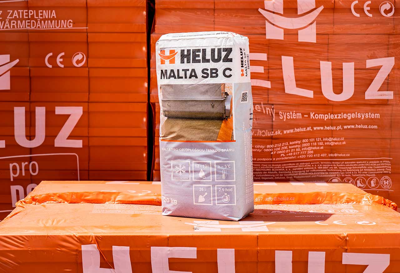 Jeseň bude patriť ešte malte HELUZ SIDI, potom nastúpia zimné malty HELUZ HELUZ SB C - zimná malta