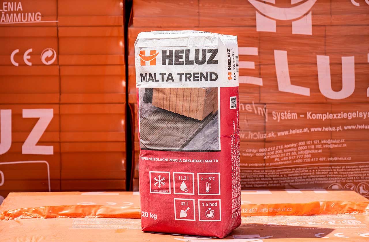 Jeseň bude patriť ešte malte HELUZ SIDI, potom nastúpia zimné malty HELUZ HELUZ TREND zimna malta