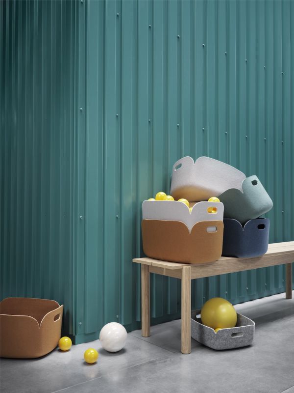 design vile 4 restore basket burnt orange sand blue grey dusty green grey melange linear wood bench 170x34 muuto org 150