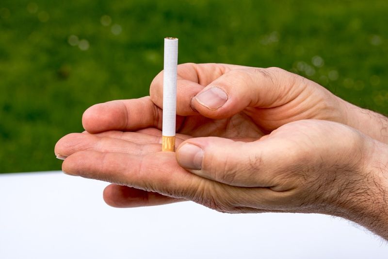 cigareta chodnik ekologia 1