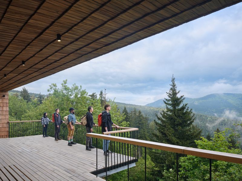 henkai architekti pustevny gateway boysplaynice 16