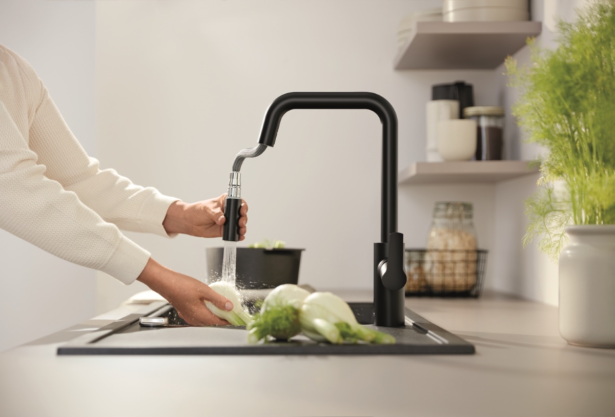 GROHE Eurosmart Hybrid Matte Black